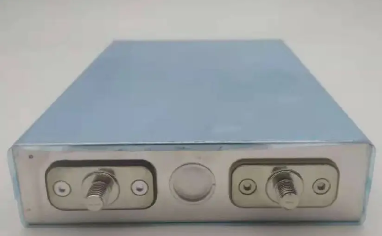 3.2 volt 100ah LiFePo4 ( recondition high quality battery cell ) - Image 4